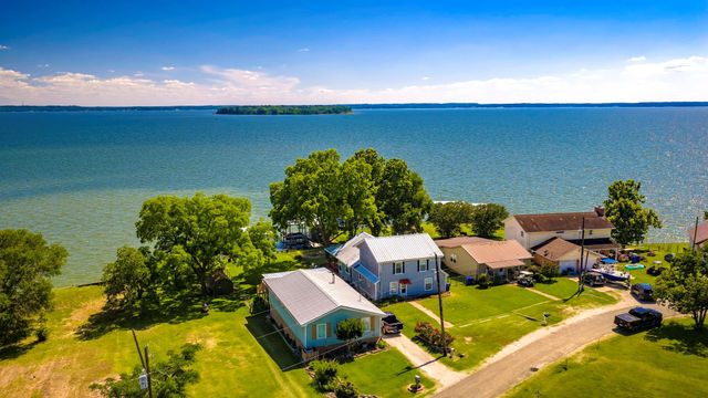 536 Weavers Cove, Livingston, TX 77351