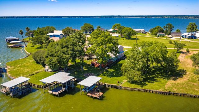 536 Weavers Cove, Livingston, TX 77351