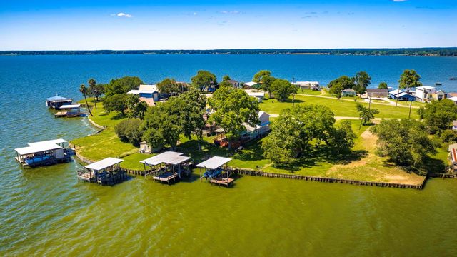 536 Weavers Cove, Livingston, TX 77351
