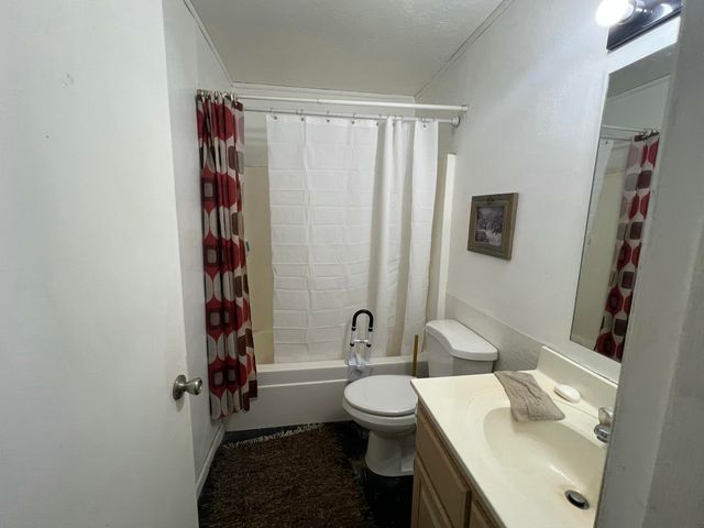 300 E Langdon Road, Science Hill, KY 42553