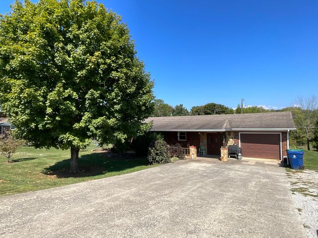 300 E Langdon Road, Science Hill, KY 42553