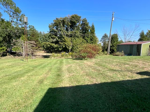 300 E Langdon Road, Science Hill, KY 42553