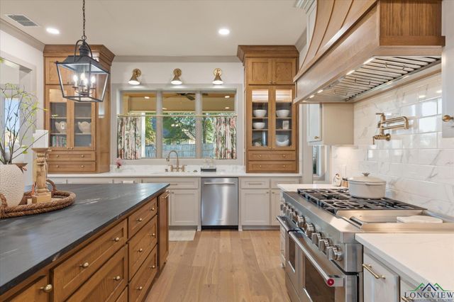 131 Ella Kate Drive, Longview, TX 75605