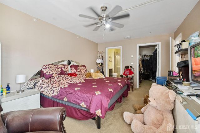 816 Harbortown Boulevard 816, Perth Amboy, NJ 08861
