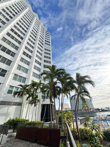 999 Brickell Bay Dr 710, Miami, FL 33131