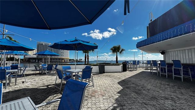 999 Brickell Bay Dr 710, Miami, FL 33131