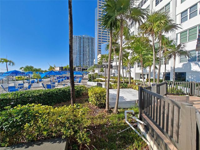 999 Brickell Bay Dr 710, Miami, FL 33131