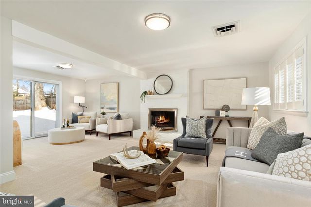 12016 WAYLAND ST, Oakton, VA 22124