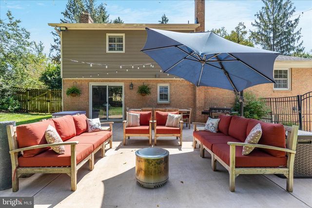 12016 WAYLAND ST, Oakton, VA 22124