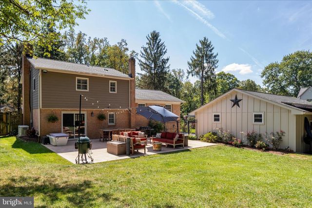 12016 WAYLAND ST, Oakton, VA 22124