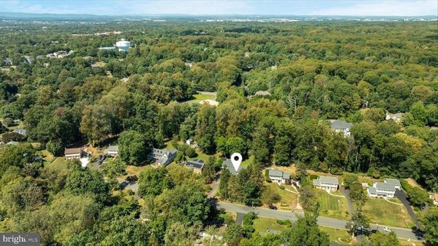 12016 WAYLAND ST, Oakton, VA 22124