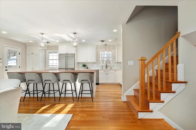 12016 WAYLAND ST, Oakton, VA 22124