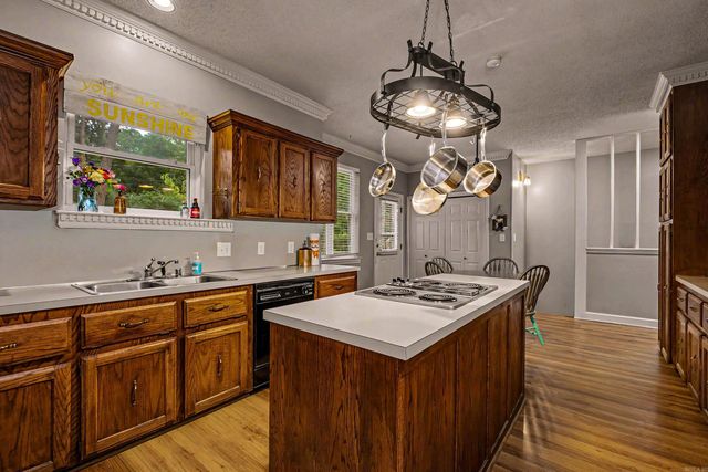 4 Vista Drive, Little Rock, AR 72210