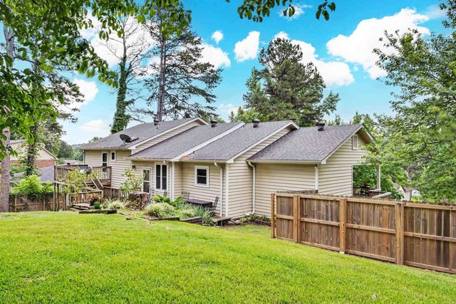 4 Vista Drive, Little Rock, AR 72210
