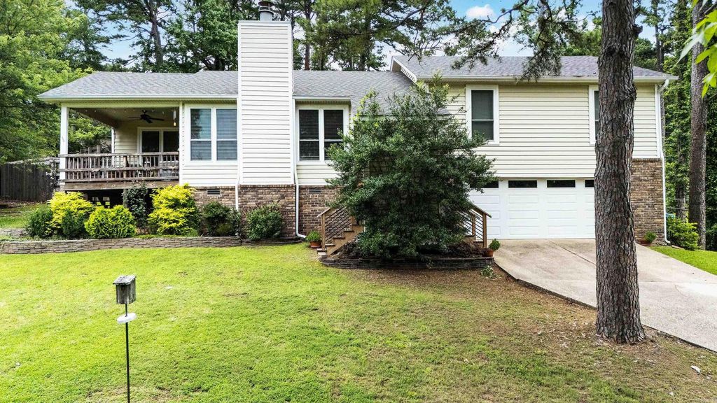 4 Vista Drive, Little Rock, AR 72210