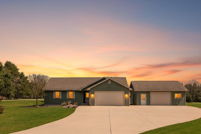N6008 Forest Ridge Road, Green Lake, WI 54941