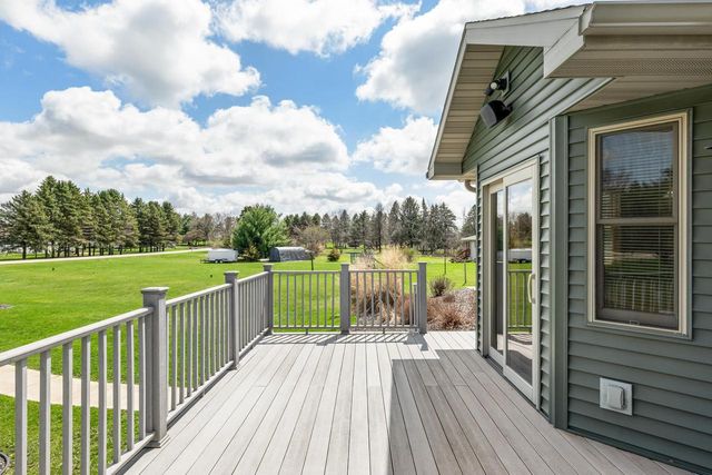 N6008 Forest Ridge Road, Green Lake, WI 54941