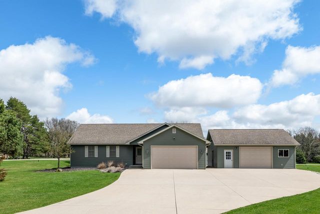 N6008 Forest Ridge Road, Green Lake, WI 54941