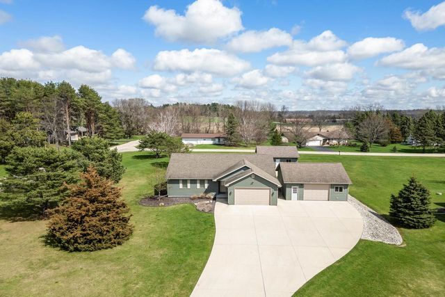 N6008 Forest Ridge Road, Green Lake, WI 54941