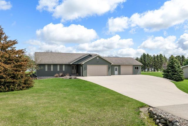 N6008 Forest Ridge Road, Green Lake, WI 54941