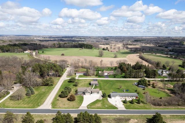 N6008 Forest Ridge Road, Green Lake, WI 54941