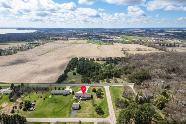 N6008 Forest Ridge Road, Green Lake, WI 54941