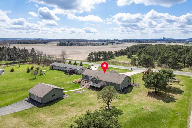 N6008 Forest Ridge Road, Green Lake, WI 54941