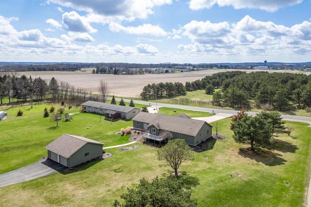 N6008 Forest Ridge Road, Green Lake, WI 54941