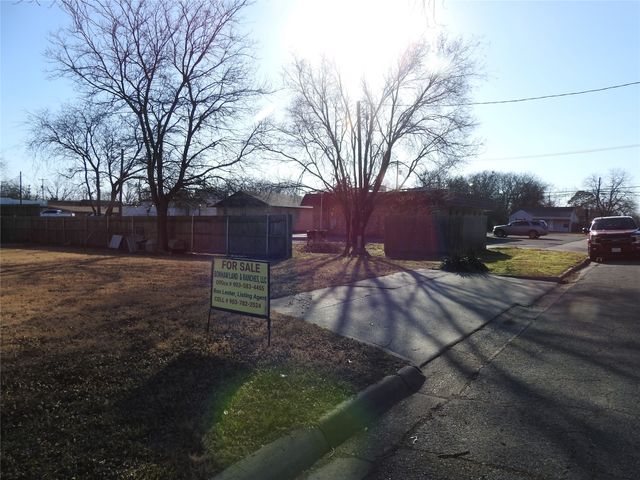 410 W Fairview Street, Sherman, TX 75092