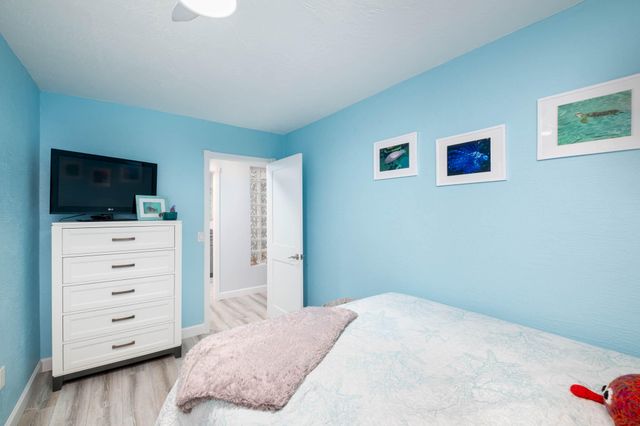 172 Pearl Avenue, Plantation Key, FL 33070