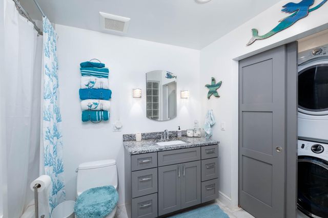 172 Pearl Avenue, Plantation Key, FL 33070