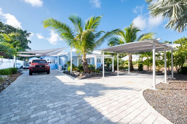 172 Pearl Avenue, Plantation Key, FL 33070