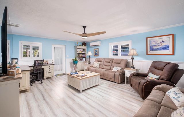 172 Pearl Avenue, Plantation Key, FL 33070