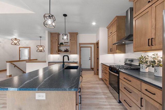 1782 DALLAS LANE, De Pere, WI 54115