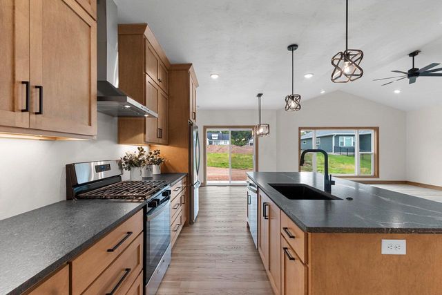 1782 DALLAS LANE, De Pere, WI 54115