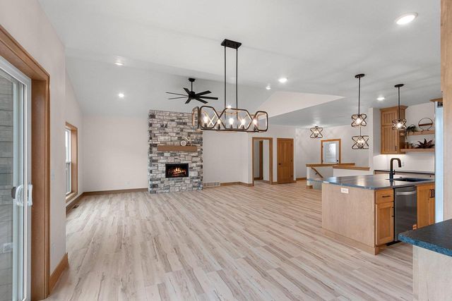 1782 DALLAS LANE, De Pere, WI 54115