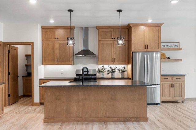 1782 DALLAS LANE, De Pere, WI 54115