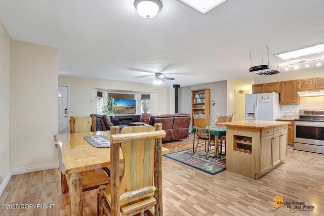 5675 E Fir Road, Wasilla, AK 99654
