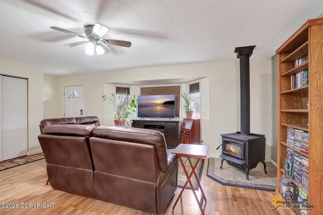 5675 E Fir Road, Wasilla, AK 99654