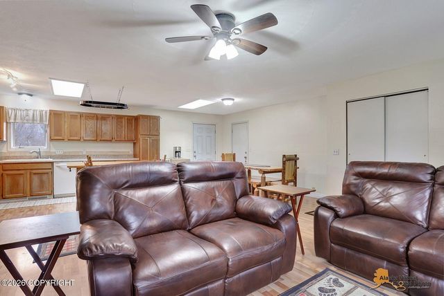 5675 E Fir Road, Wasilla, AK 99654