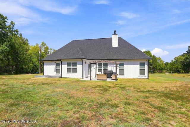 176 Carrington Road, Byhalia, MS 38611