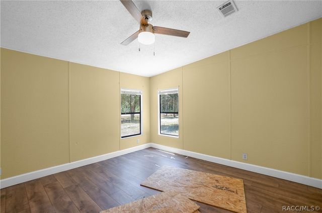 6550 SE Debra Avenue, Inglis, FL 34449
