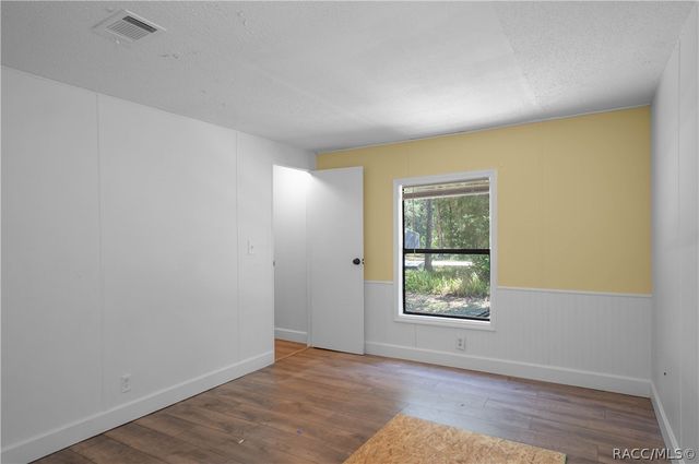 6550 SE Debra Avenue, Inglis, FL 34449