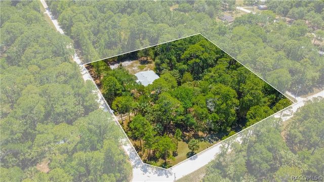 6550 SE Debra Avenue, Inglis, FL 34449
