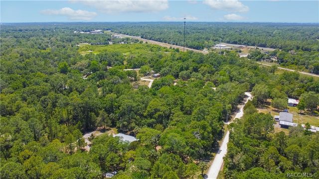 6550 SE Debra Avenue, Inglis, FL 34449
