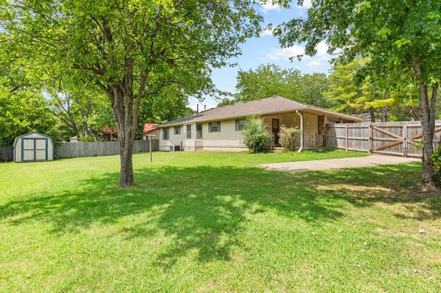 1106 April Drive, Ozark, MO 65721