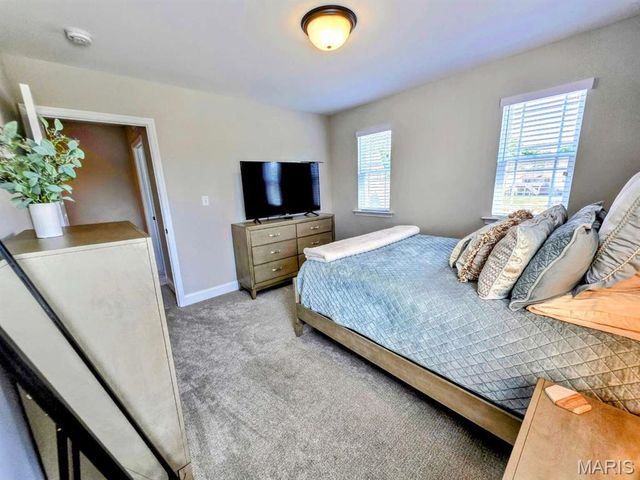 101 Woodline Court, St Peters, MO 63376