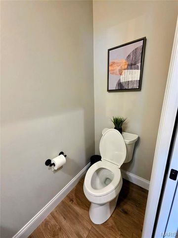 101 Woodline Court, St Peters, MO 63376