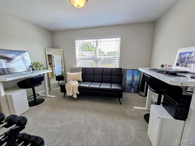 101 Woodline Court, St Peters, MO 63376