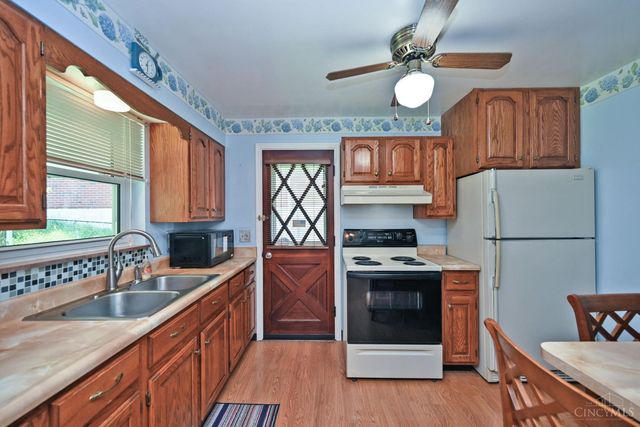 3763 Frondorf Avenue, Green Twp, OH 45211